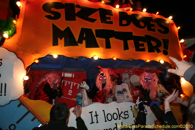 Krewe-of-Muses-2010-Carnival-New-Orleans-7013