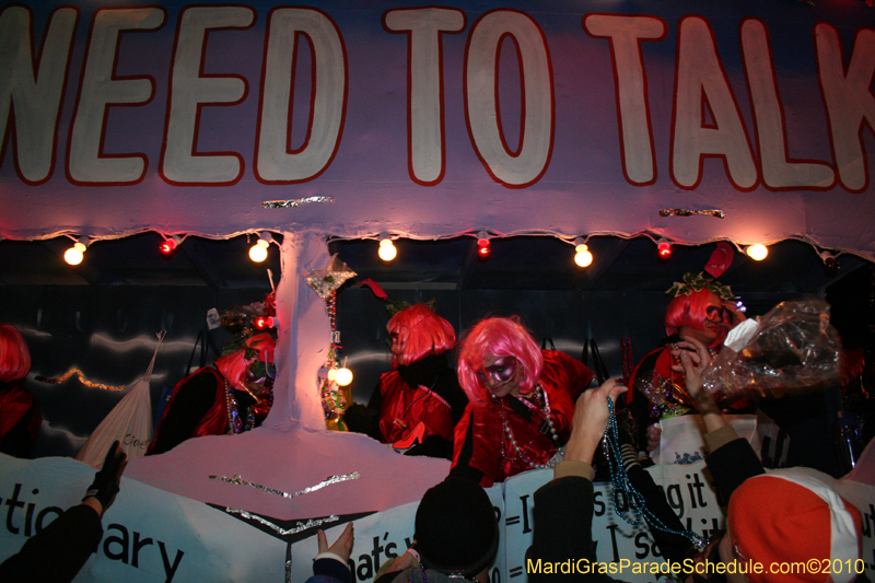 Krewe-of-Muses-2010-Carnival-New-Orleans-7020