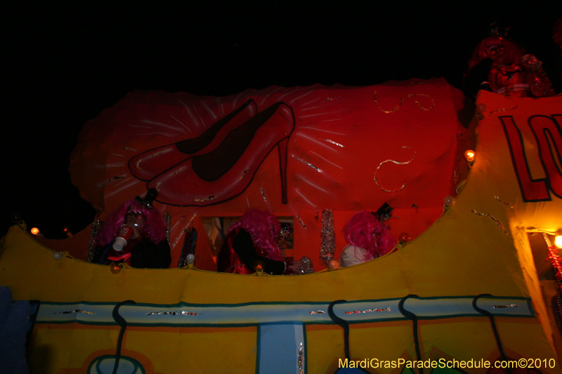 Krewe-of-Muses-2010-Carnival-New-Orleans-7034