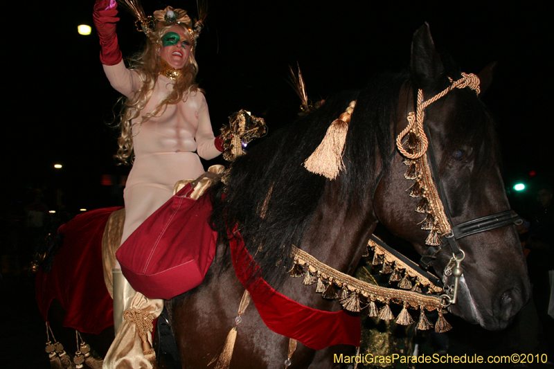 Krewe-of-Muses-2010-Carnival-New-Orleans-7040