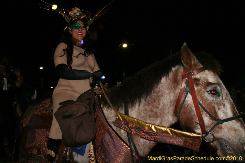 Krewe-of-Muses-2010-Carnival-New-Orleans-7043