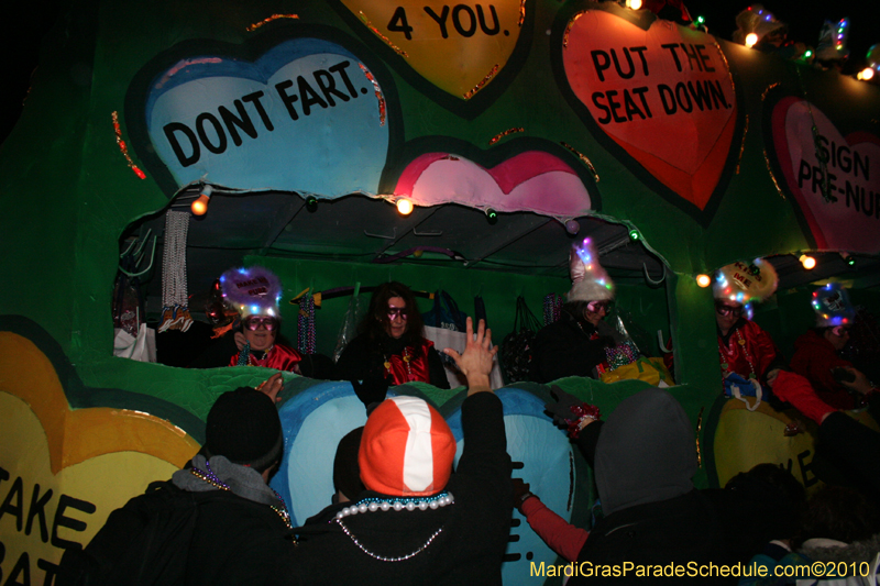 Krewe-of-Muses-2010-Carnival-New-Orleans-7063