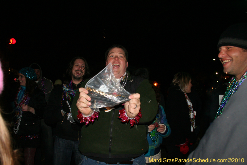 Krewe-of-Muses-2010-Carnival-New-Orleans-7064