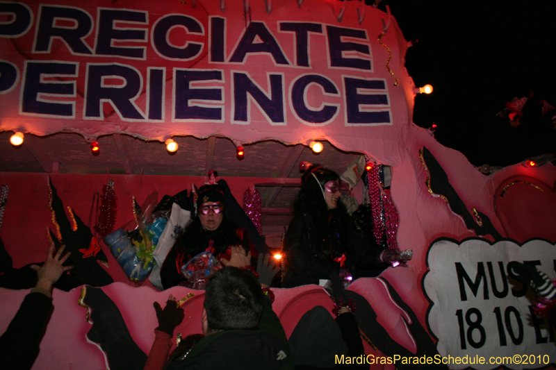 Krewe-of-Muses-2010-Carnival-New-Orleans-7070