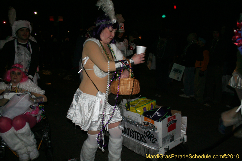 Krewe-of-Muses-2010-Carnival-New-Orleans-7087