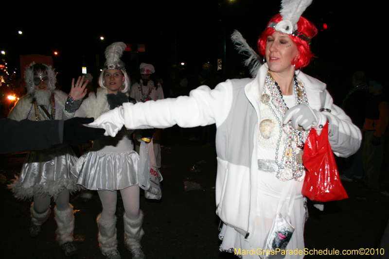 Krewe-of-Muses-2010-Carnival-New-Orleans-7089