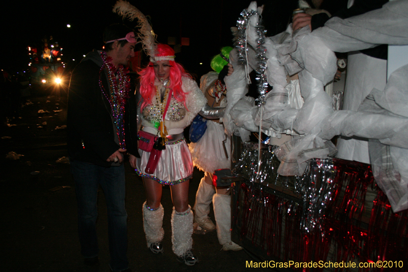 Krewe-of-Muses-2010-Carnival-New-Orleans-7092