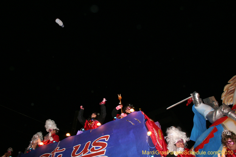 Krewe-of-Muses-2010-Carnival-New-Orleans-7095