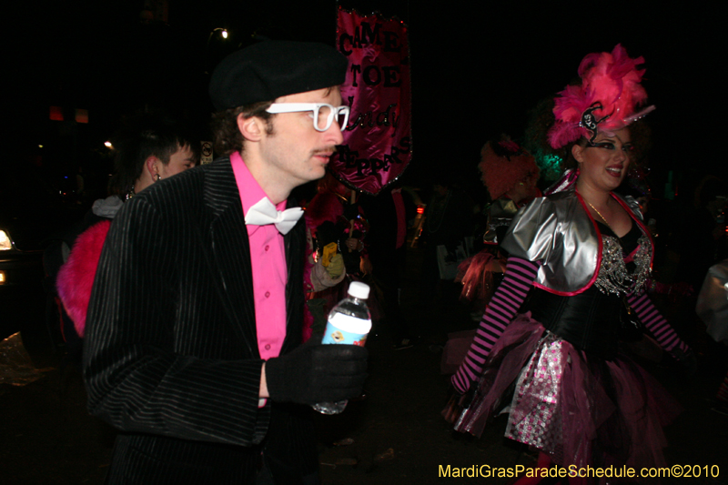 Krewe-of-Muses-2010-Carnival-New-Orleans-7111