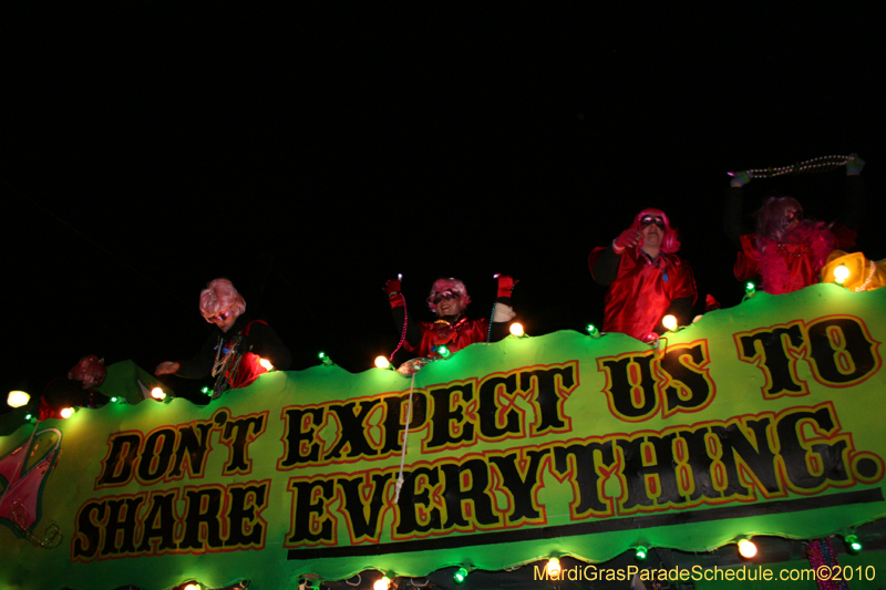 Krewe-of-Muses-2010-Carnival-New-Orleans-7134