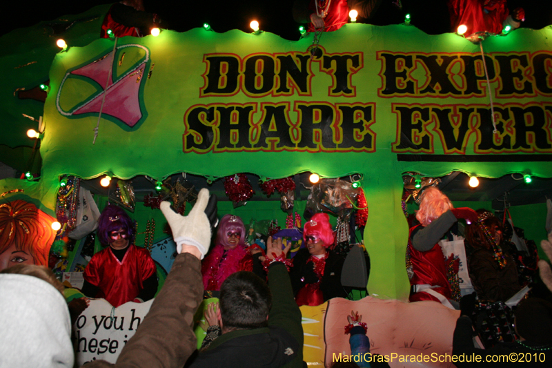 Krewe-of-Muses-2010-Carnival-New-Orleans-7136