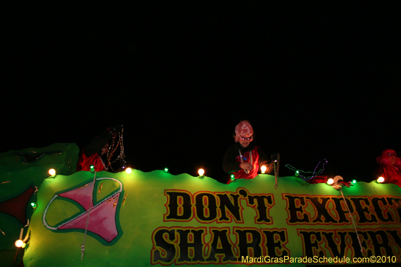 Krewe-of-Muses-2010-Carnival-New-Orleans-7137