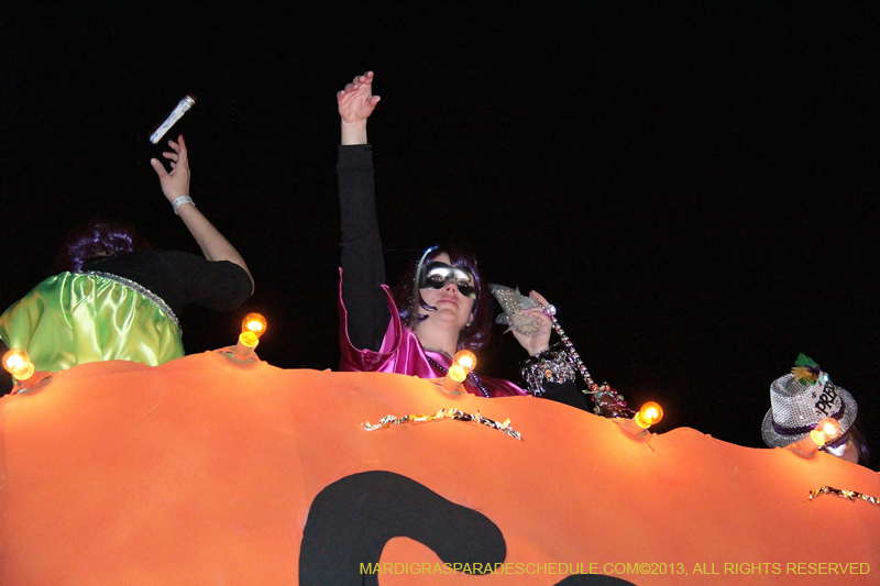 Krewe-of-Muses-2013-1160