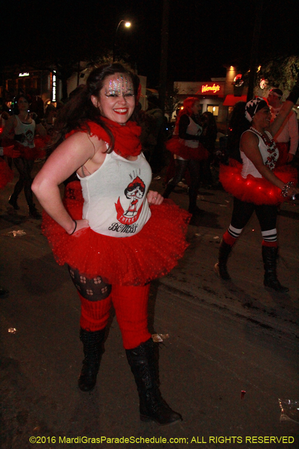 2016-Krewe-of-Muses-007887