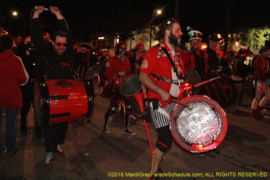 2016-Krewe-of-Muses-007905