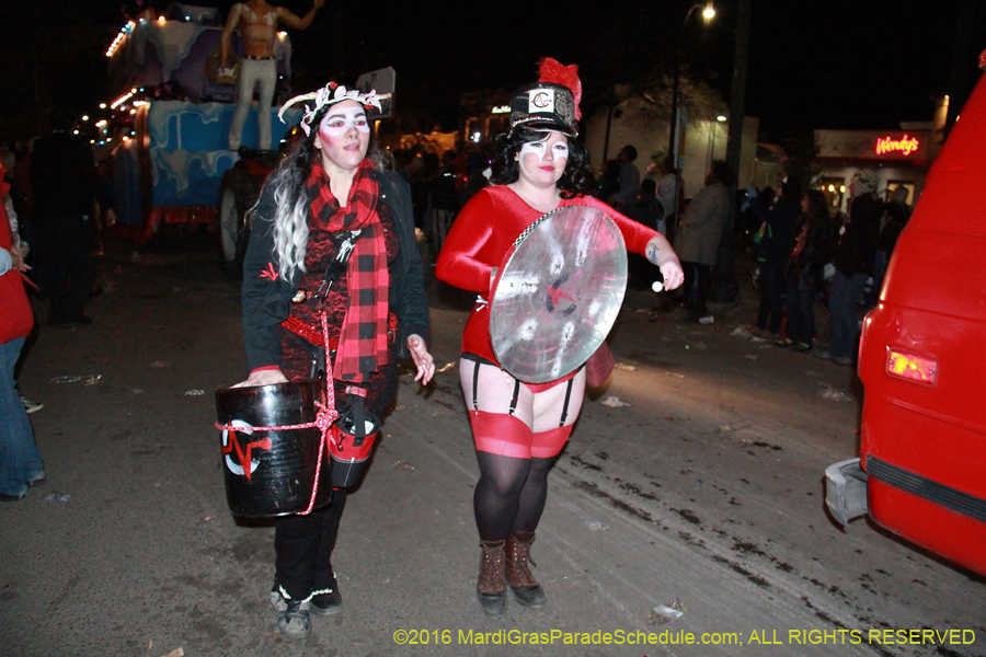 2016-Krewe-of-Muses-007908