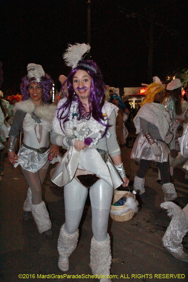 2016-Krewe-of-Muses-007925