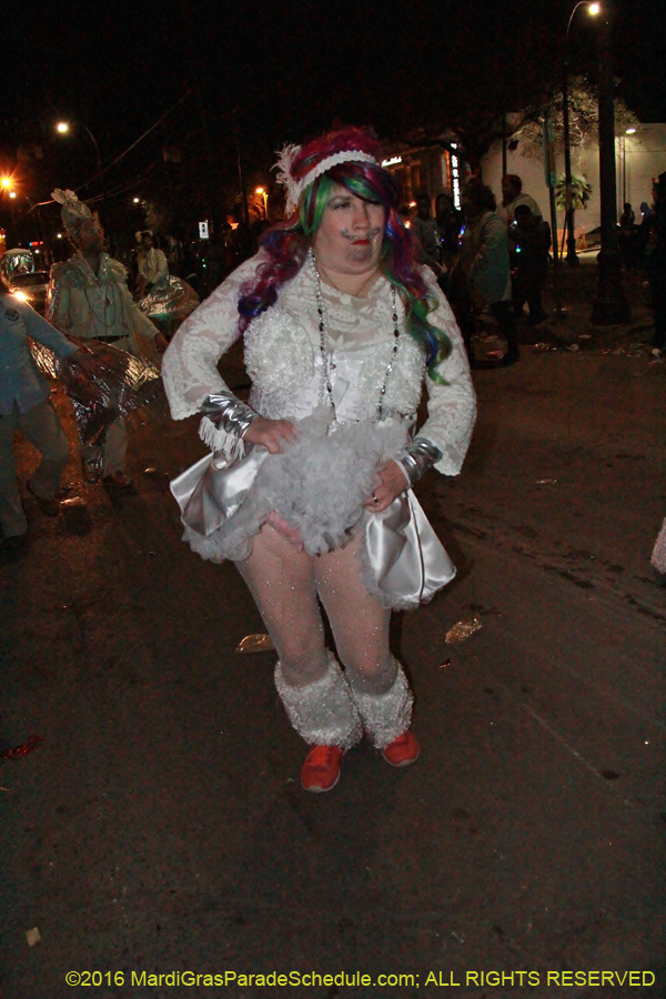 2016-Krewe-of-Muses-007929