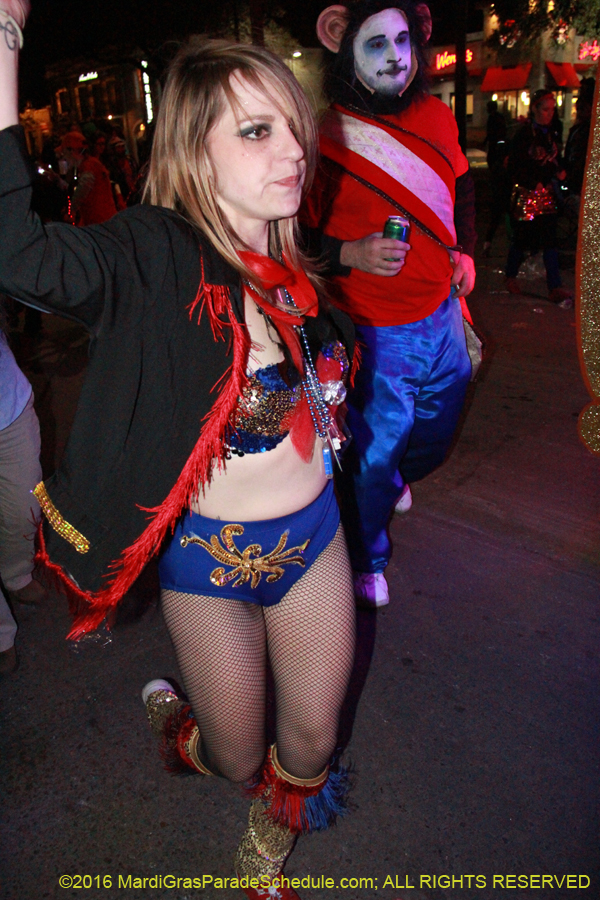 2016-Krewe-of-Muses-008022