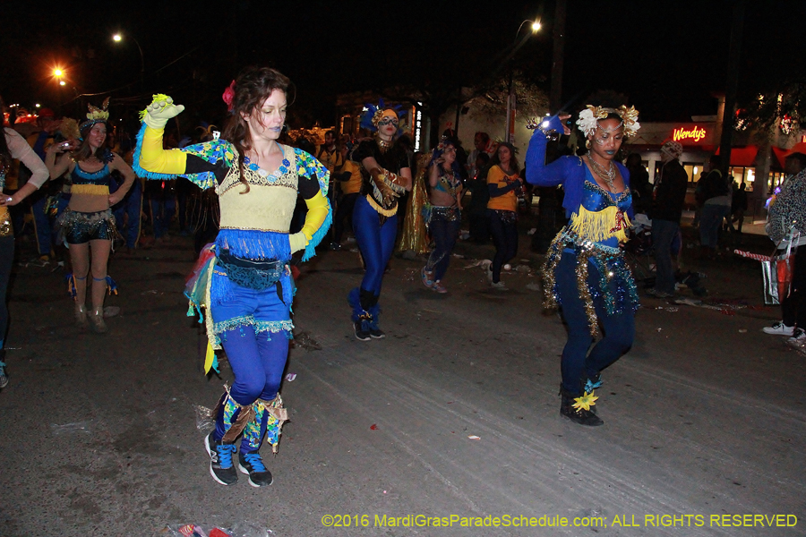 2016-Krewe-of-Muses-008040