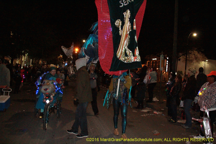 2016-Krewe-of-Muses-008056