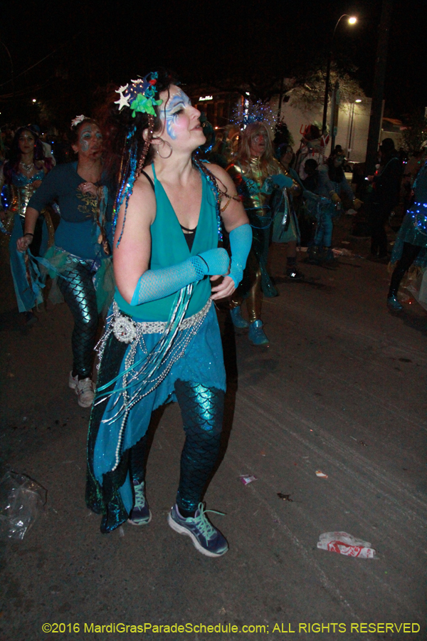 2016-Krewe-of-Muses-008063