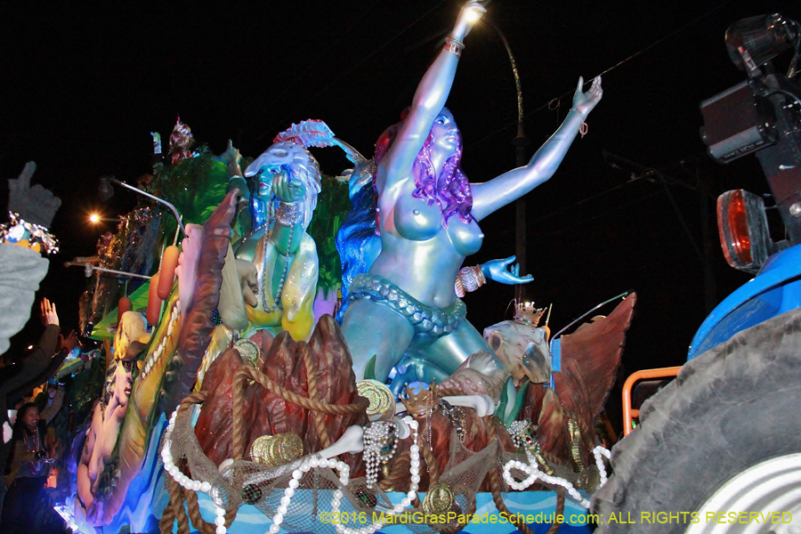 2016-Krewe-of-Muses-008071