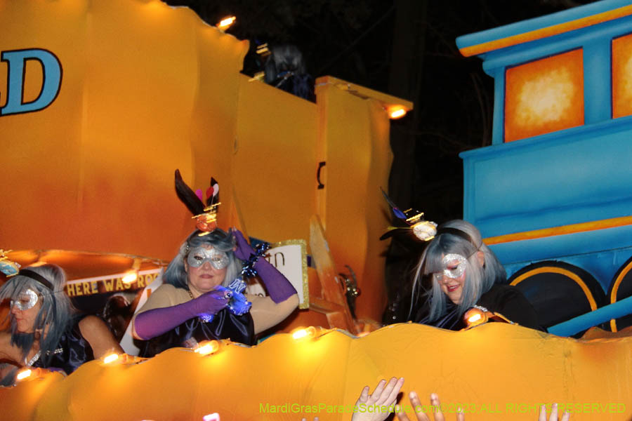 2023-Krewe-of-Muses-07620