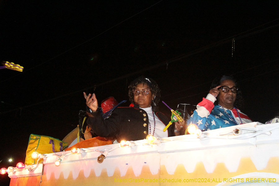 2024-Krewe-of-Muses-10849