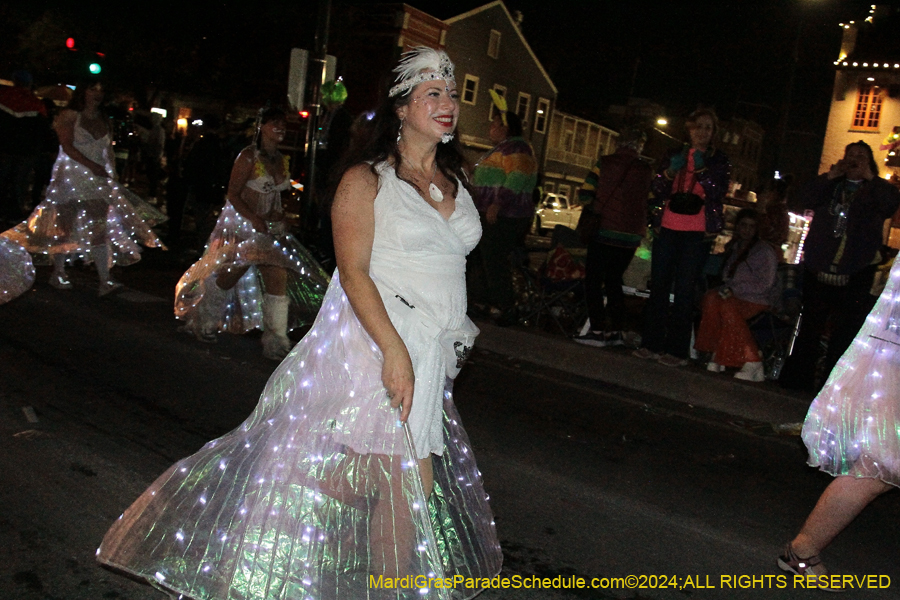 2024-Krewe-of-Muses-11015