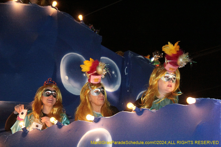 2024-Krewe-of-Muses-11018