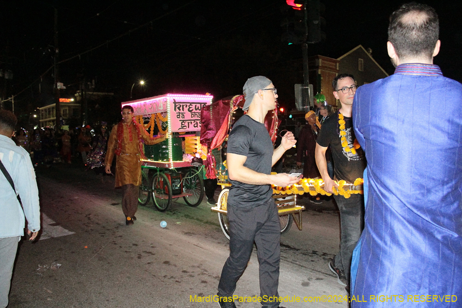 2024-Krewe-of-Muses-11023