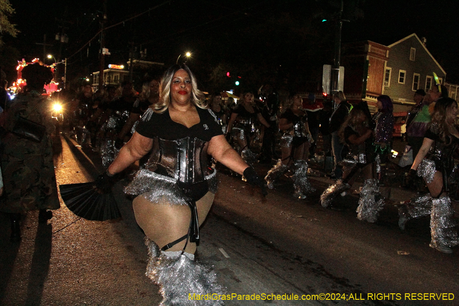 2024-Krewe-of-Muses-11051