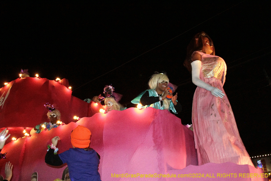 2024-Krewe-of-Muses-11054