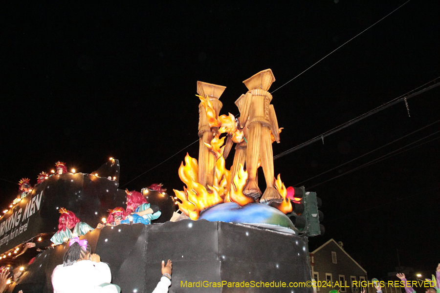 2024-Krewe-of-Muses-11061