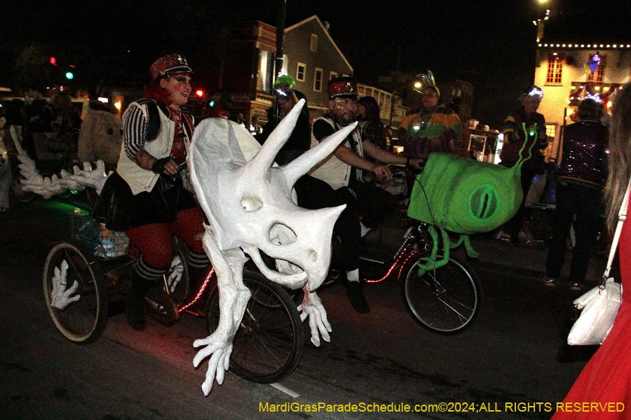 2024-Krewe-of-Muses-11070