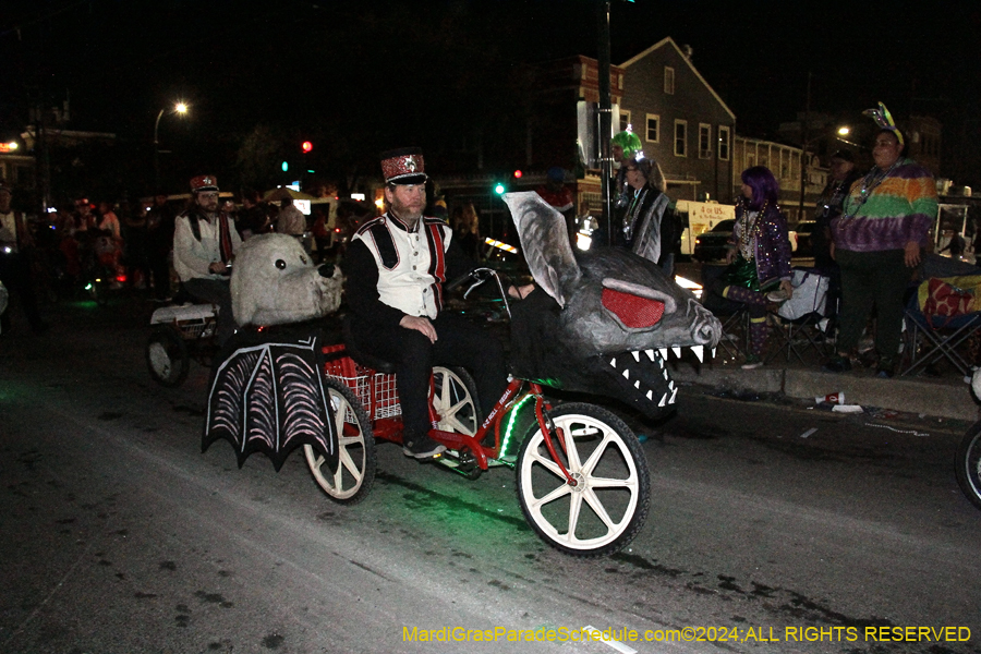 2024-Krewe-of-Muses-11073