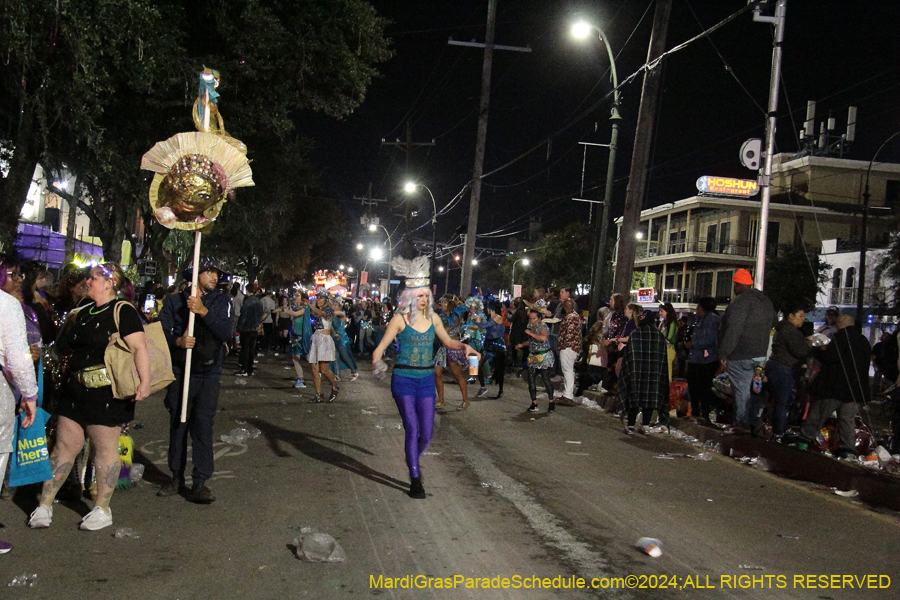 2024-Krewe-of-Muses-11093