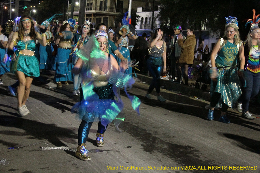 2024-Krewe-of-Muses-11095