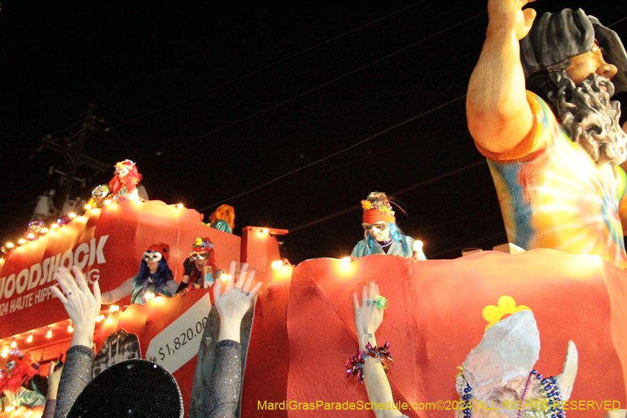 2024-Krewe-of-Muses-11100