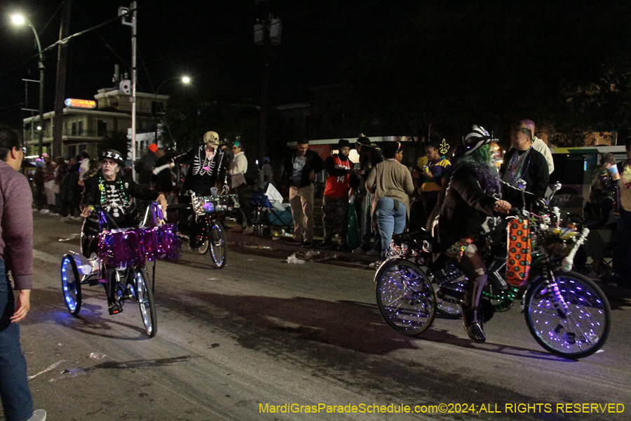 2024-Krewe-of-Muses-11106