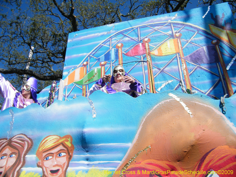 Krewe-of-Okeanos-2009-Mardi-Gras-New-Orleans-8722