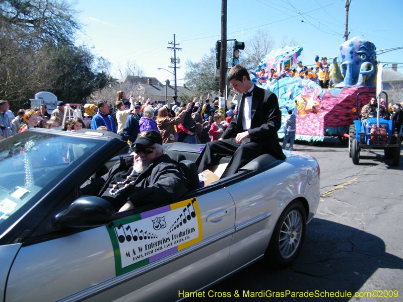 Krewe-of-Okeanos-2009-Mardi-Gras-New-Orleans-8776