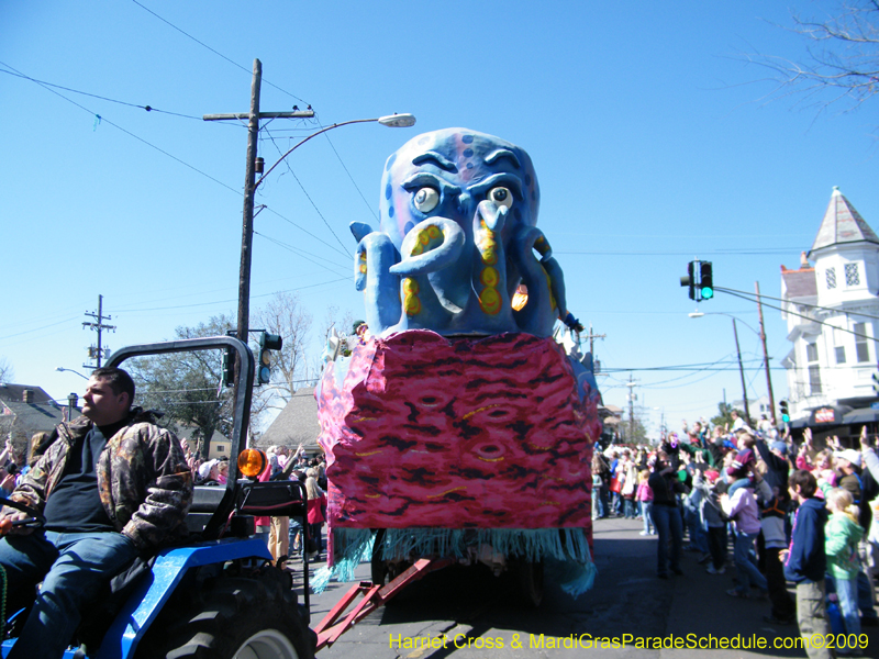 Krewe-of-Okeanos-2009-Mardi-Gras-New-Orleans-8778