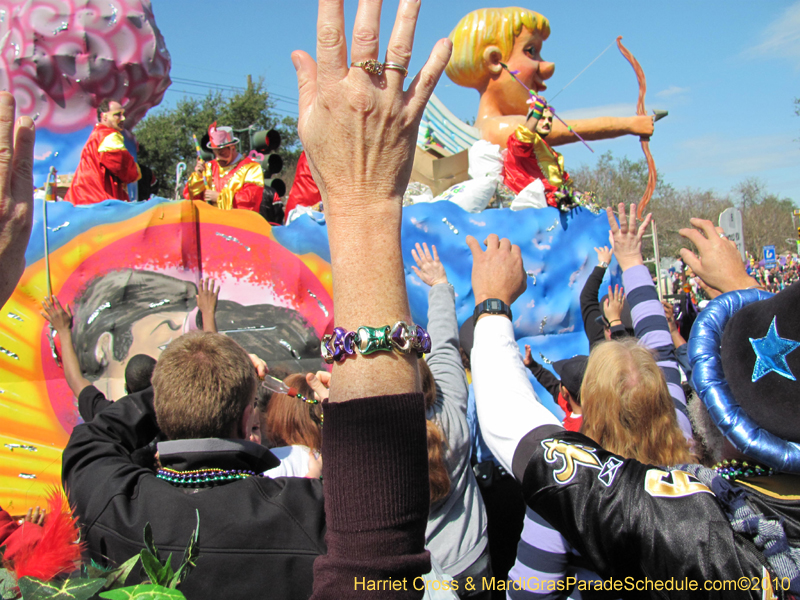 Krewe-of-Okeanos-2010-Mardi-Gras-New-Orleans-0468