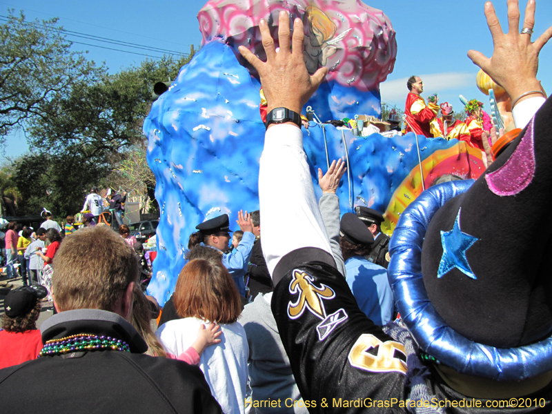 Krewe-of-Okeanos-2010-Mardi-Gras-New-Orleans-0469