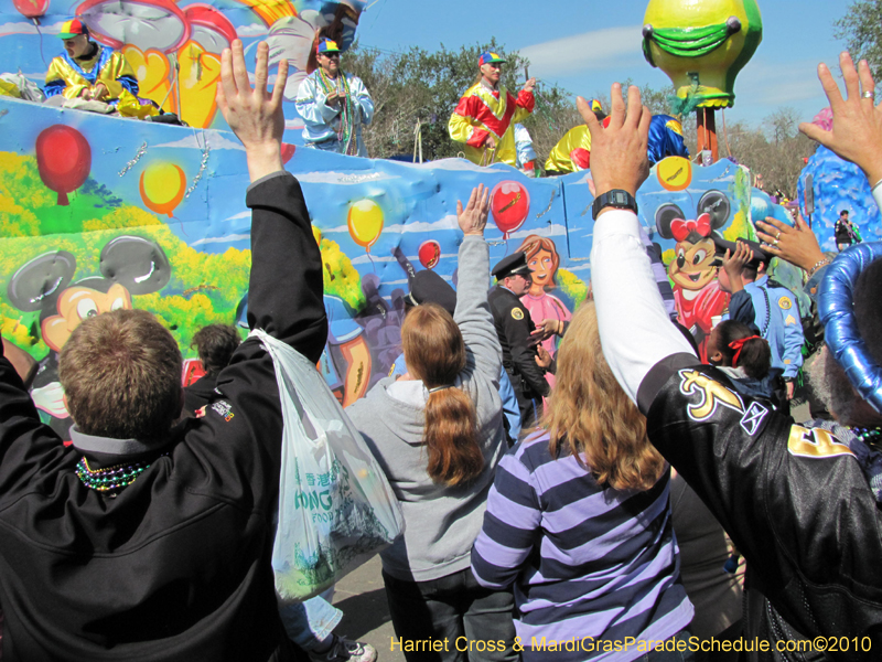 Krewe-of-Okeanos-2010-Mardi-Gras-New-Orleans-0472