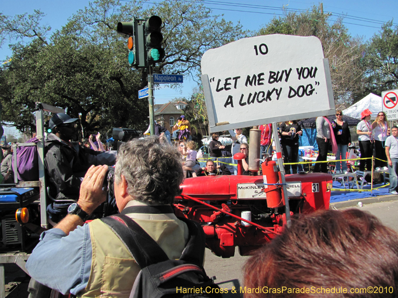 Krewe-of-Okeanos-2010-Mardi-Gras-New-Orleans-0476