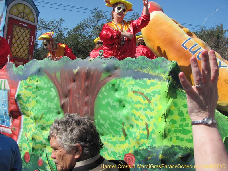 Krewe-of-Okeanos-2010-Mardi-Gras-New-Orleans-0477