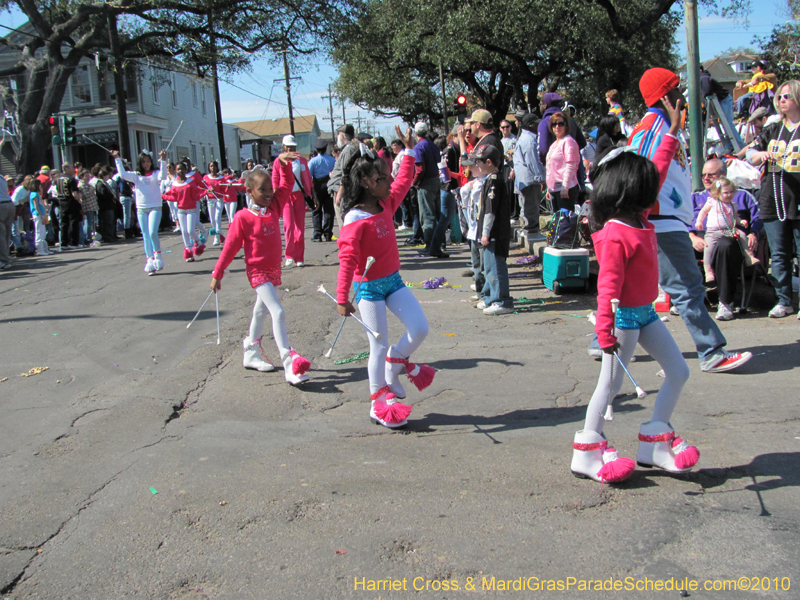 Krewe-of-Okeanos-2010-Mardi-Gras-New-Orleans-0494